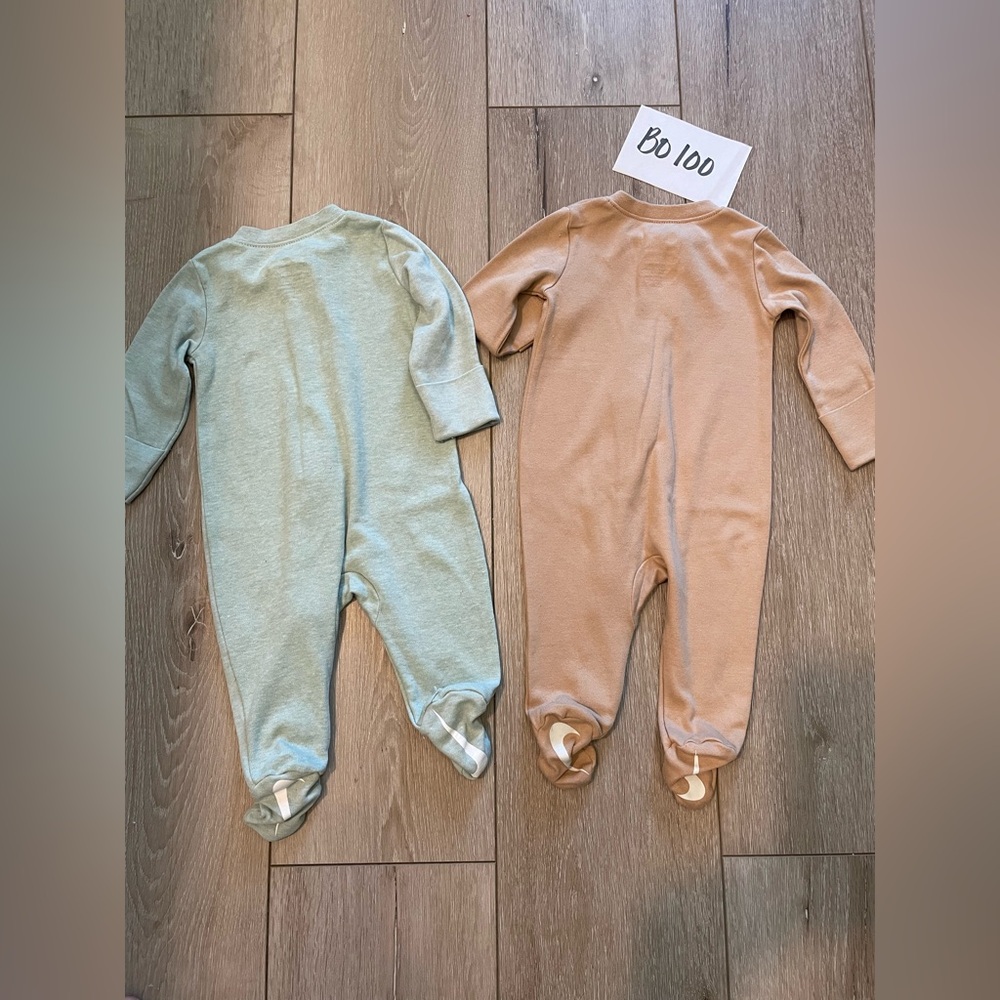 Set Lot of 2 Infant Baby Nike‎ Essentials Footed Coverall
Size 3 Months - Picture 3 of 6